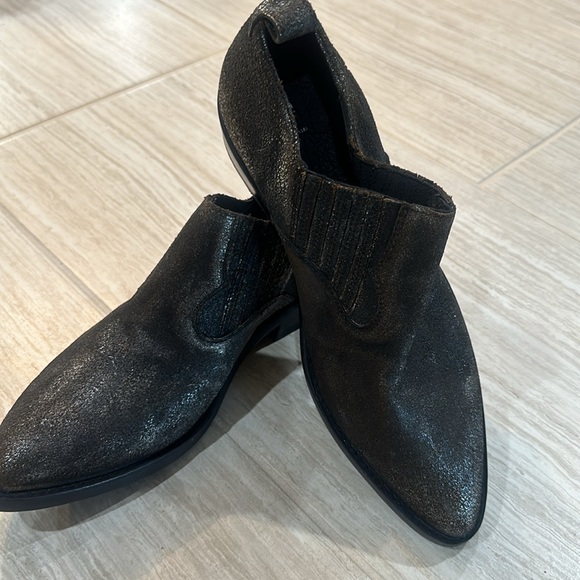 NWOT women’s Frye bootie metallic, distressed cowboy boots     size 9 5 - Picture 12 of 13